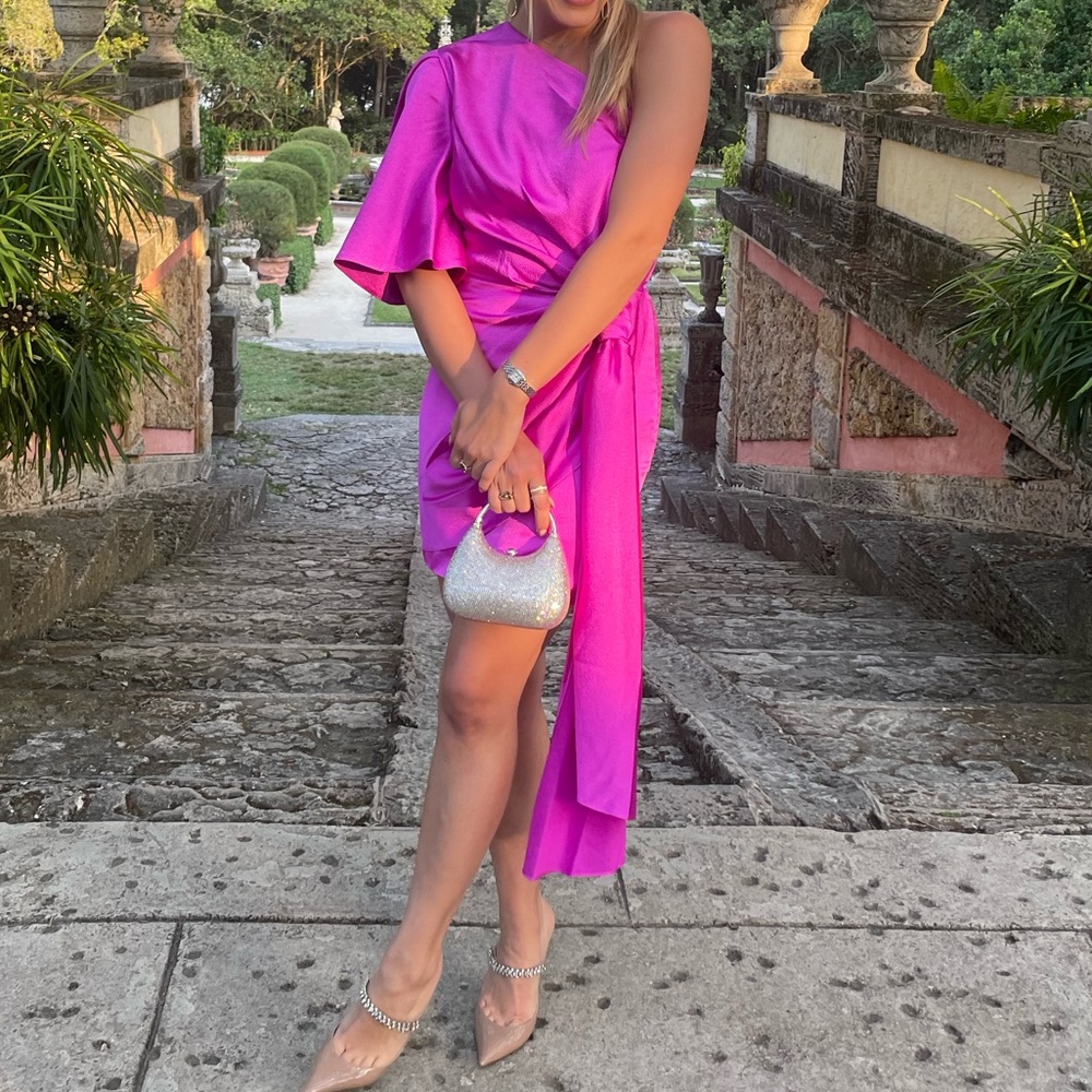 SOLACE LONDON
Marcie one-shoulder knotted hammered-satin mini dress XS in Pink